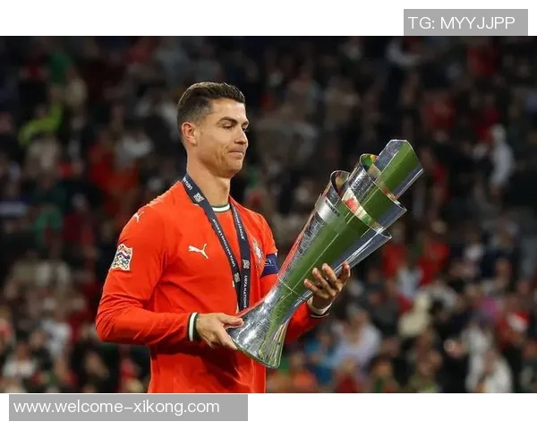 姐姐力挺C罗：批评他去白宫的声音令人失望他为葡萄牙付出二十年