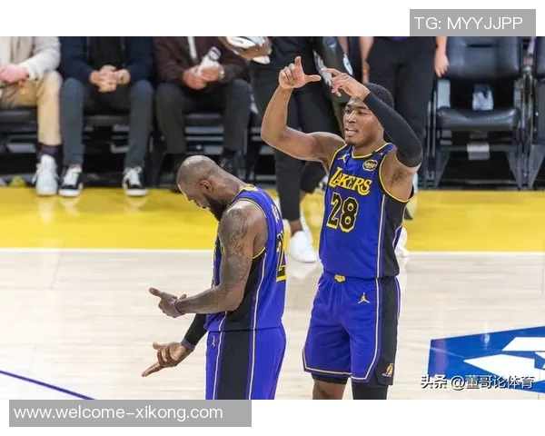 湖人官推比赛期间沉默不语引发球迷热议与吐槽 湖人官推比赛期间沉默不语引发球迷热议与吐槽