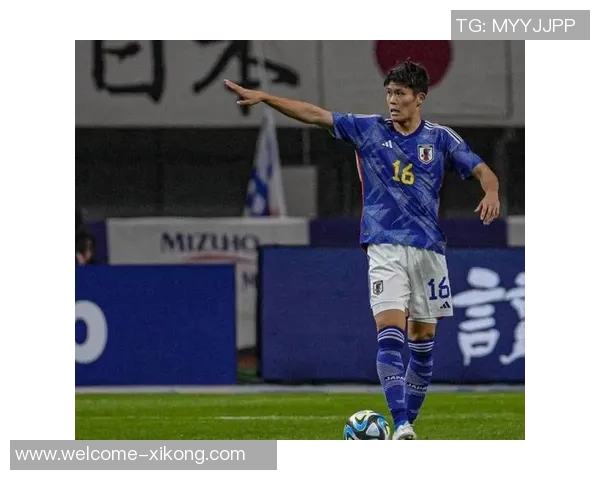 富安健洋今夏与阿森纳解约将与阿贾克斯签约半年开启新篇章